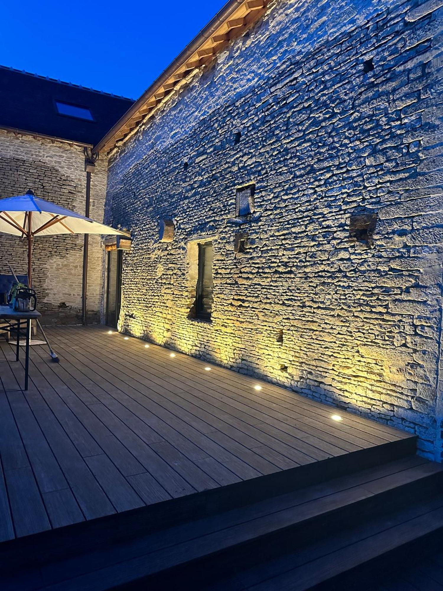 Gite Confortable Au Milieu Des Pres - La Ferme De Montigny Neauphe-Sur-Dive Esterno foto